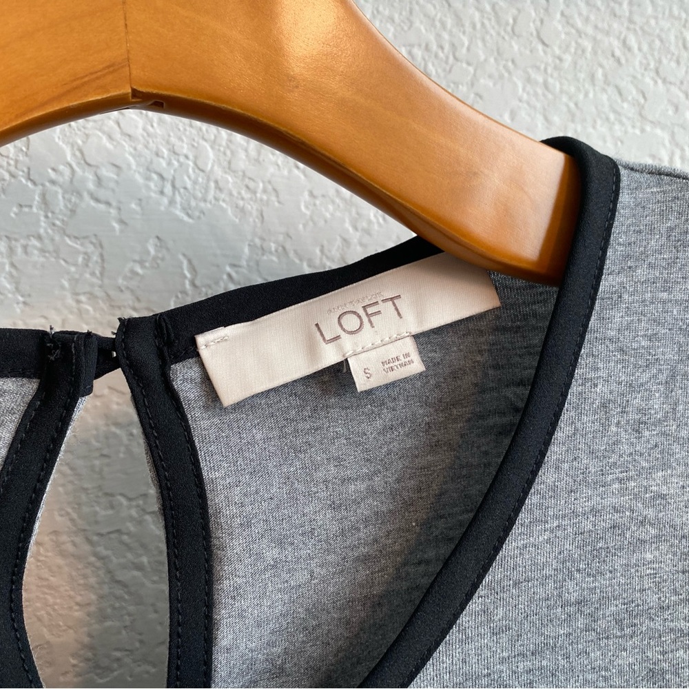 Ann Taylor•Loft • Small - Picture 2 of 3